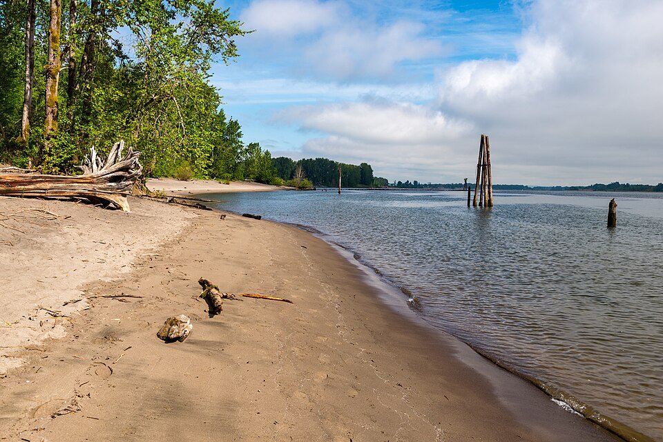 6 river beaches to visit in and around Portland