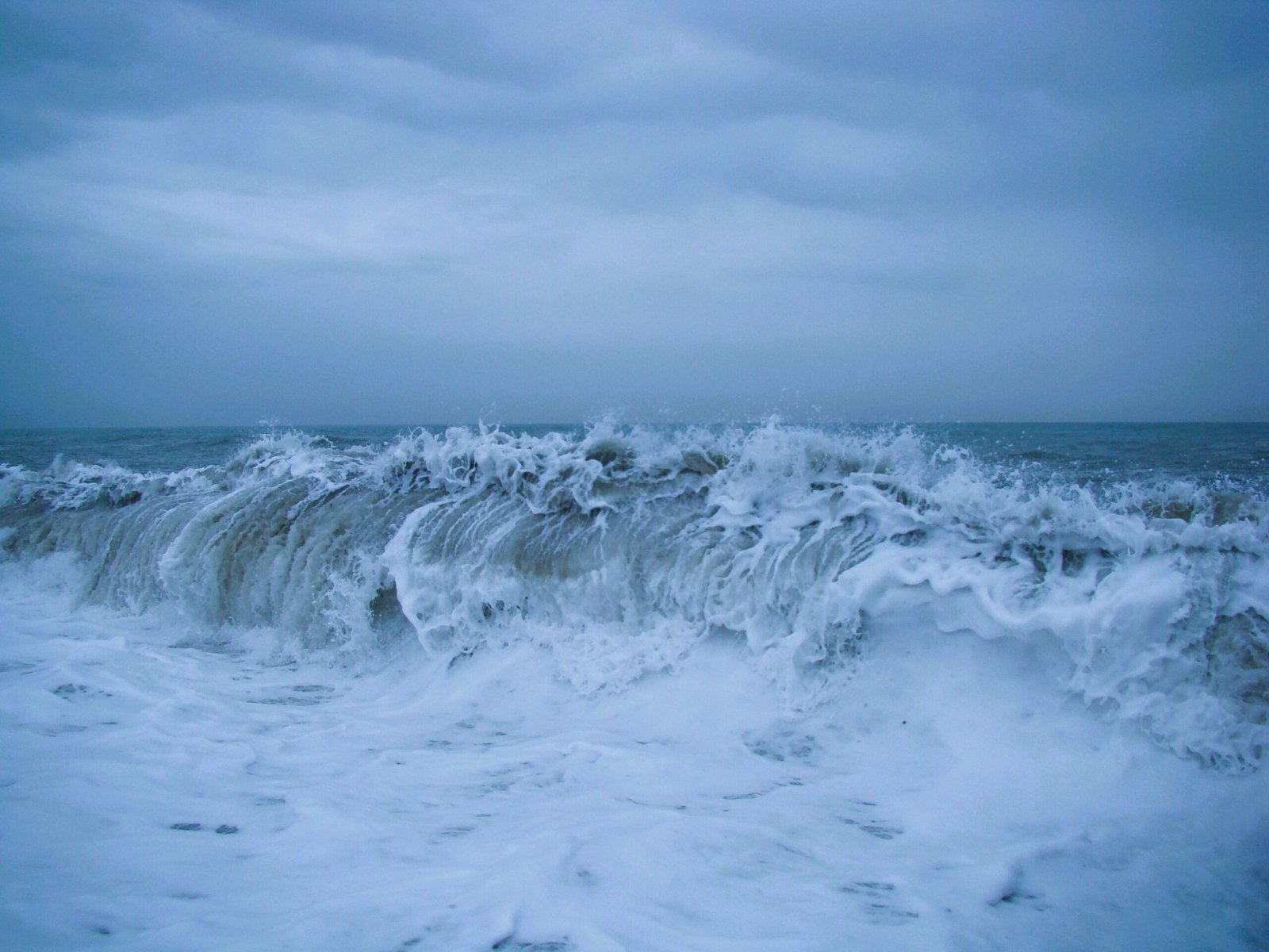 Oregon releases new guidance for tsunami evacuation structures along the coast
