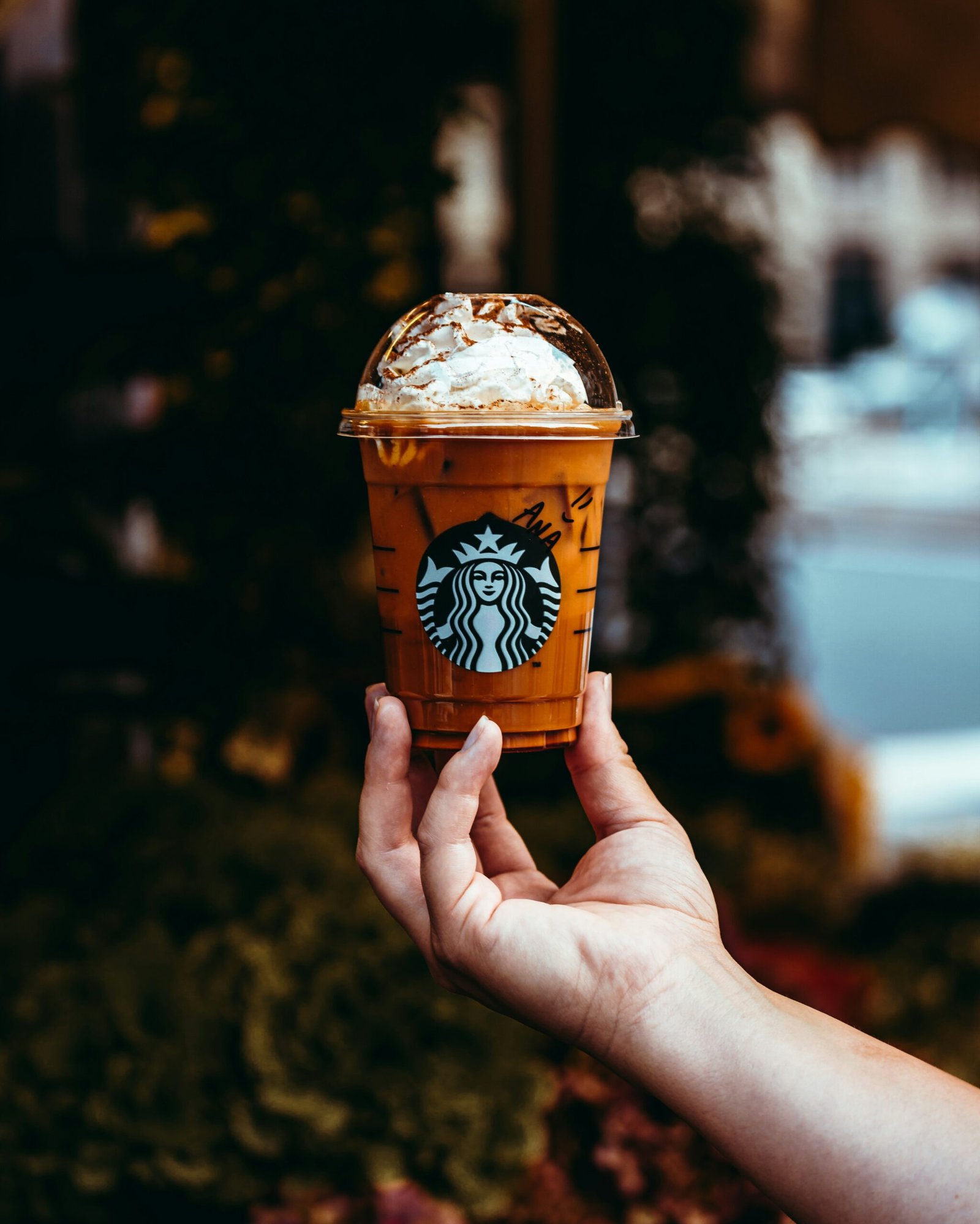 Starbucks, Dutch Bros and other PNW coffee shops officially release fall drink menus for 2026