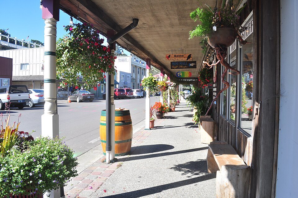 These are the nine coziest towns to visit in Oregon per World Atlas